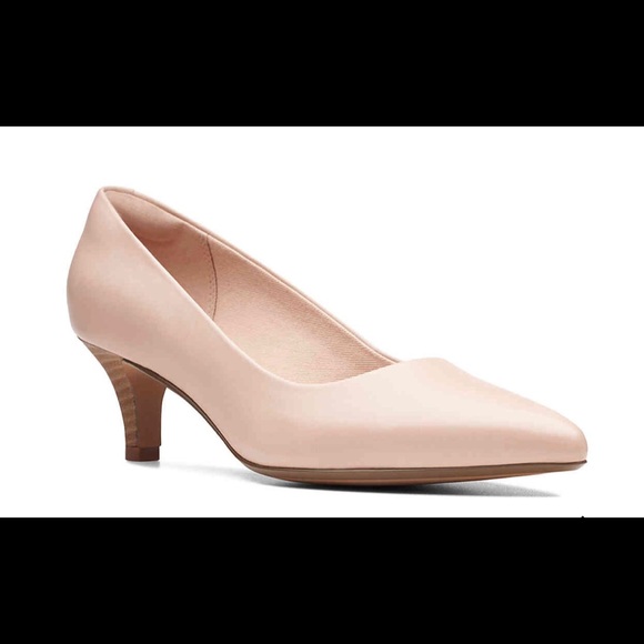 light pink kitten heels